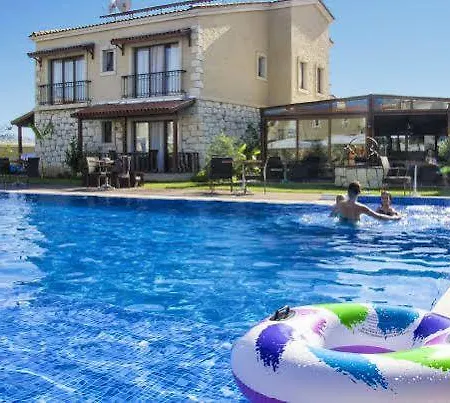 Pupil 3* Alacati
